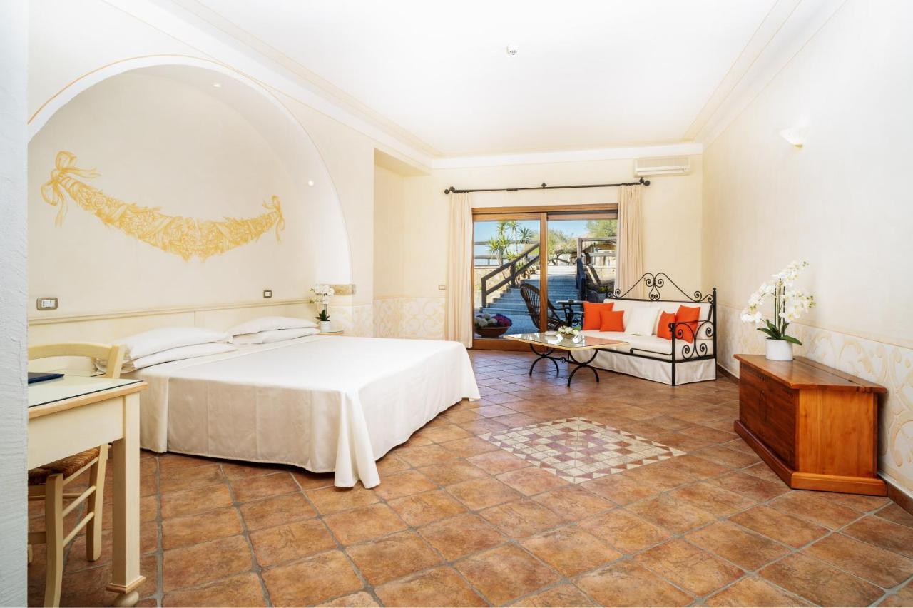 Lh Pozzo Sacro Hotel